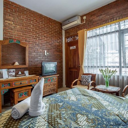 Sekararum Butik Syariah Guesthouse บันดุง ภายนอก รูปภาพ