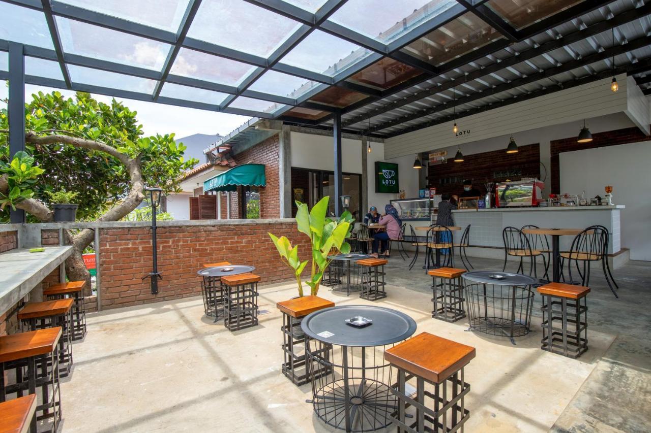 Sekararum Butik Syariah Guesthouse บันดุง ภายนอก รูปภาพ
