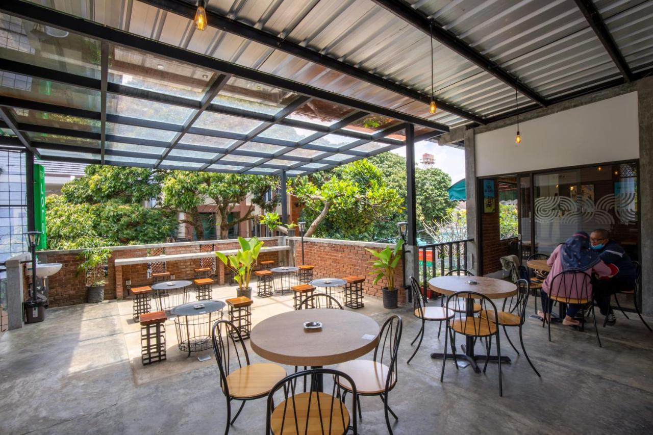 Sekararum Butik Syariah Guesthouse บันดุง ภายนอก รูปภาพ