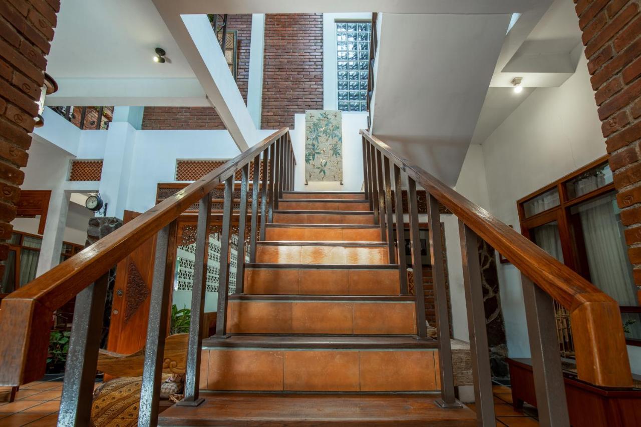 Sekararum Butik Syariah Guesthouse บันดุง ภายนอก รูปภาพ