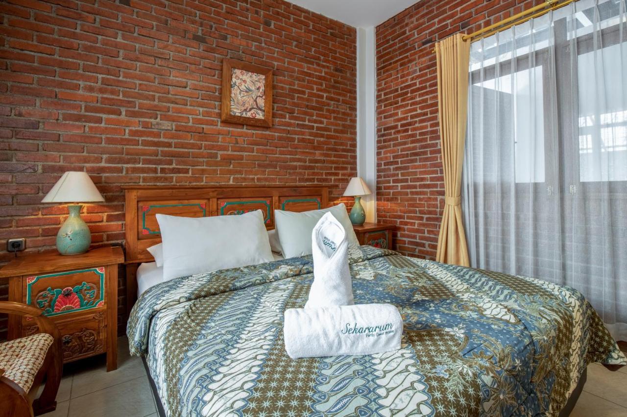 Sekararum Butik Syariah Guesthouse บันดุง ภายนอก รูปภาพ